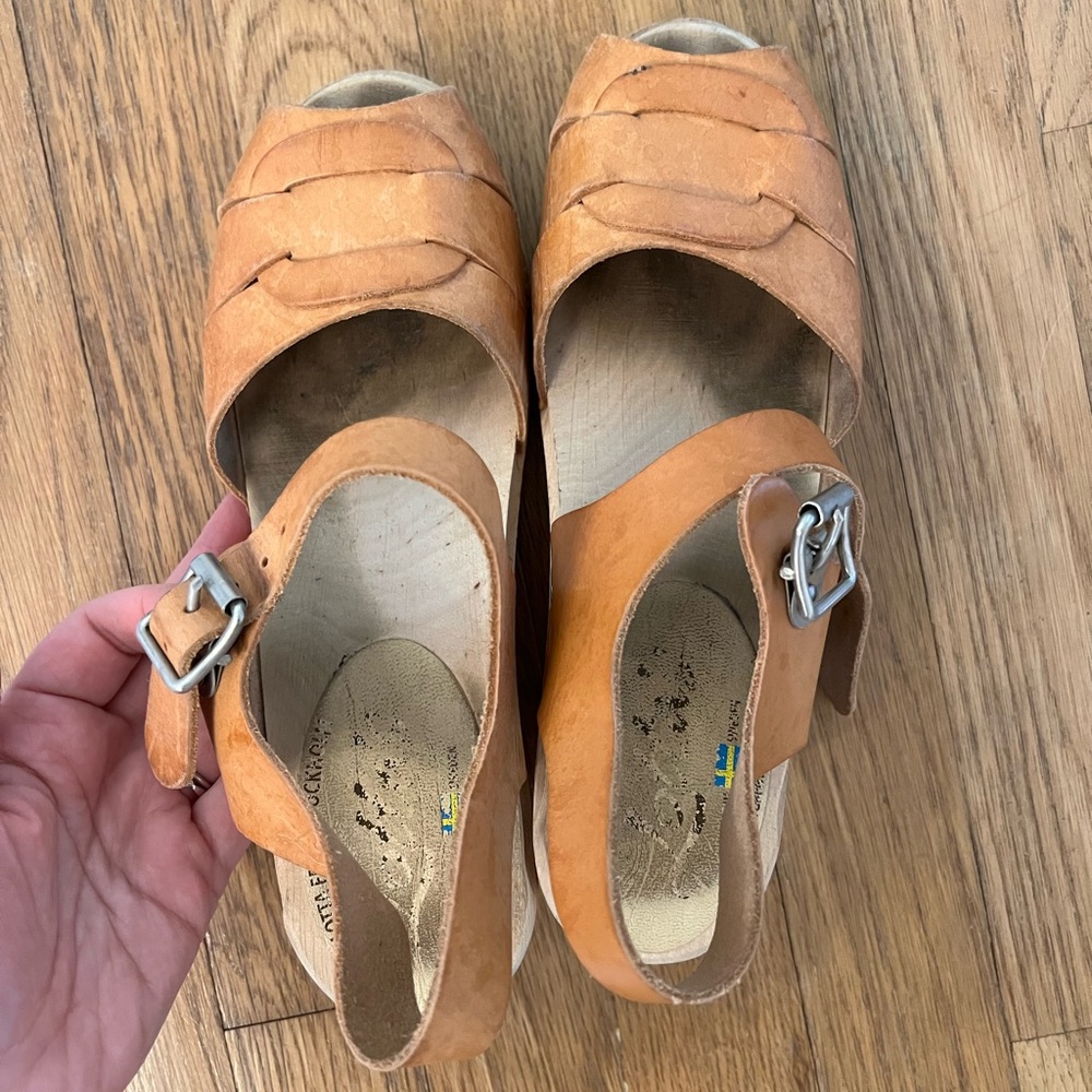 Lotta From Stockholm Tan Leather Open-Toe Clog Sandals